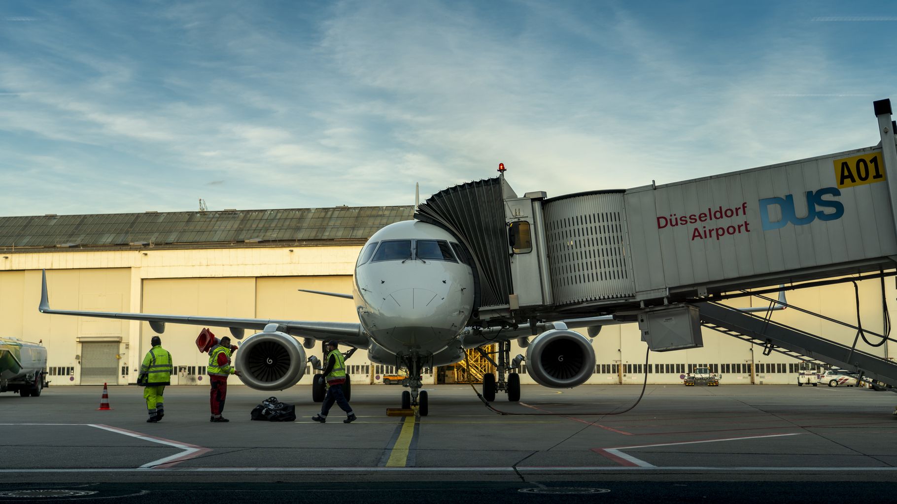 Escort services for Düsseldorf Airport