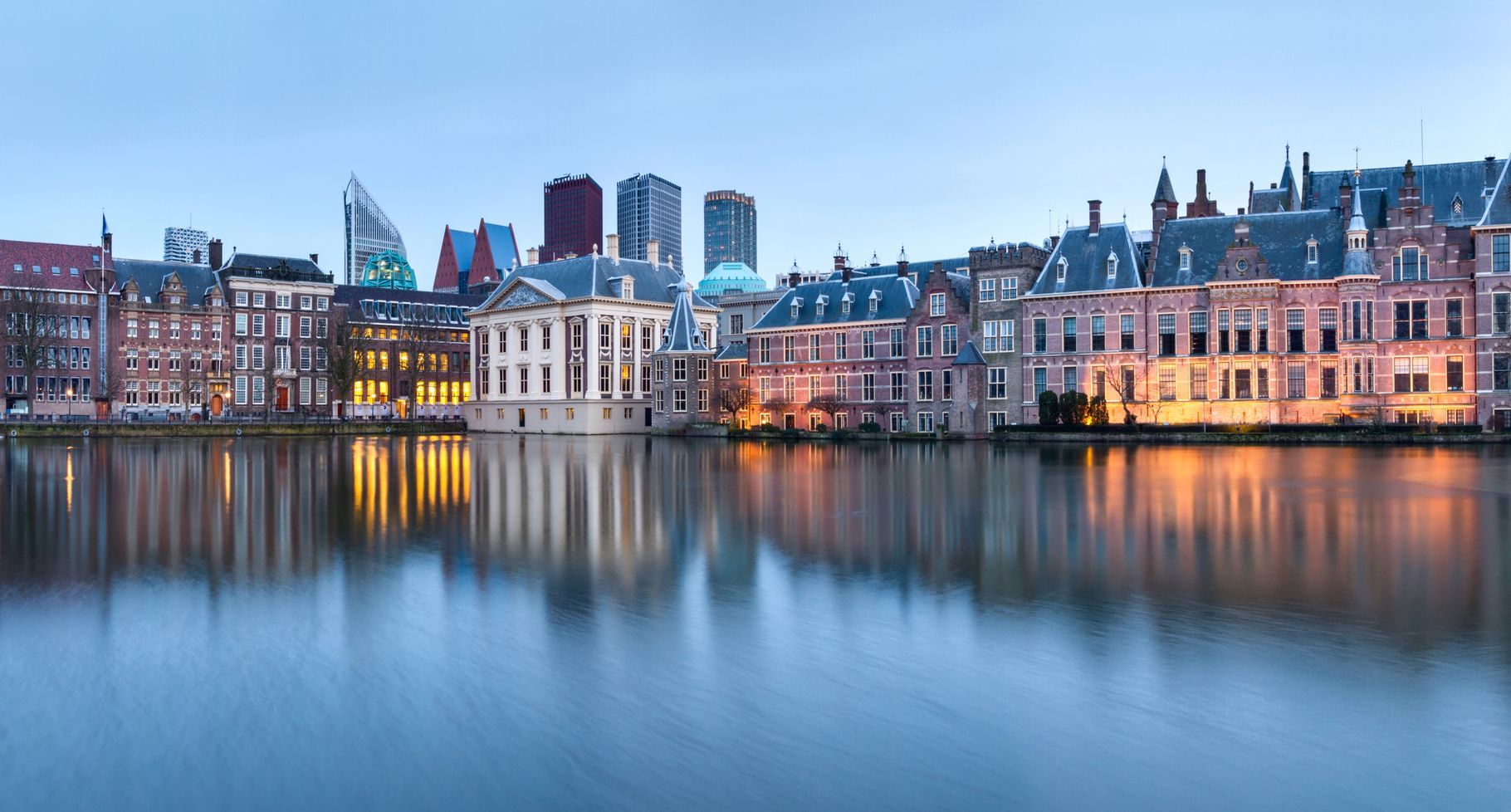 High-Class Den Haag Escort Services