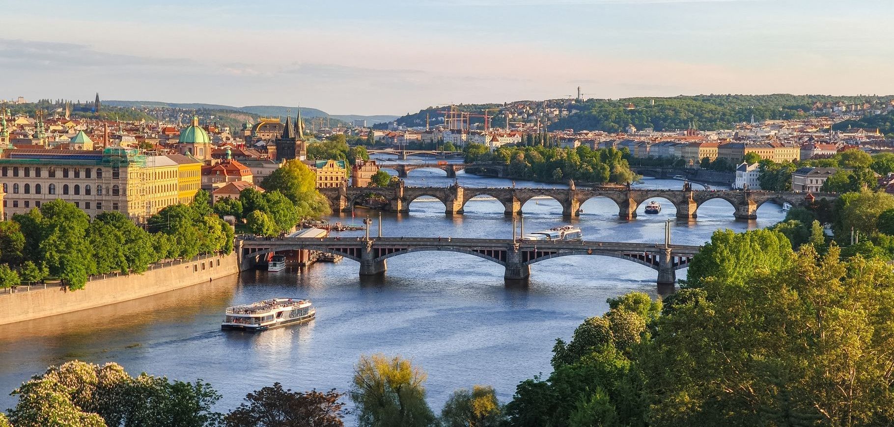 High Class Prag Escort Services